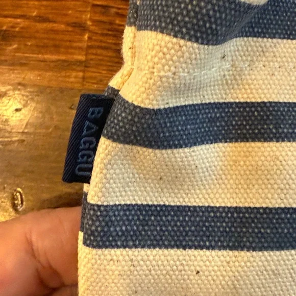 NWT Baggu Sailor Stripe Duck Bag in Navy & White Striped Canvas Tote - Picture 4 of 14